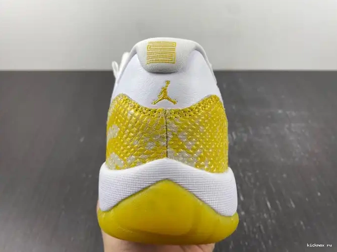 Rep Jordan Snakeskin WMNS Yellow AH7860-107 Low Air 11 0502